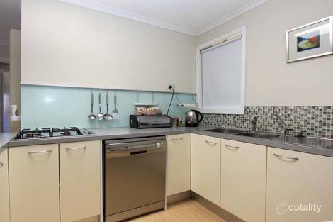 Property photo of 38 Roseland Crescent Hoppers Crossing VIC 3029