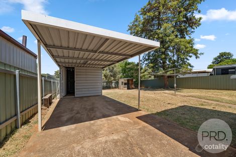 Property photo of 44 Gilmore Avenue Mount Austin NSW 2650