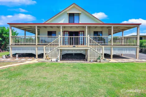 Property photo of 10 Spinnaker Boulevard Innes Park QLD 4670