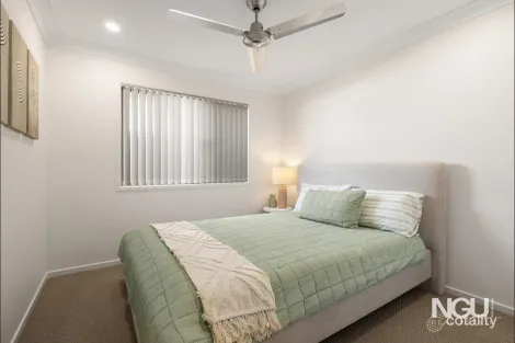 Property photo of 28 Ivanhoe Street Spring Mountain QLD 4300