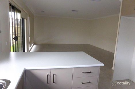 Property photo of 25 Weaver Street Doreen VIC 3754