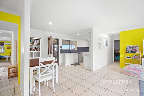 Property photo of 21 Jacqueline Avenue Gorokan NSW 2263