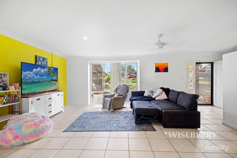 Property photo of 21 Jacqueline Avenue Gorokan NSW 2263