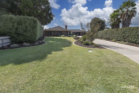 Property photo of 4 Green Court Swan Hill VIC 3585