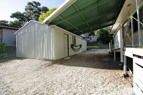 Property photo of 8 Barnetts Road Howqua Inlet VIC 3723