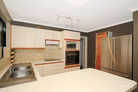 Property photo of 10 Lindsay Way Padbury WA 6025