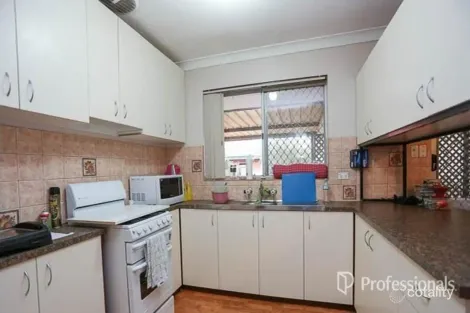 Property photo of 42 Stringybark Drive Forrestfield WA 6058