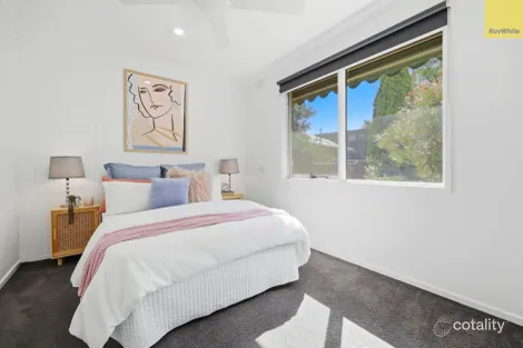 Property photo of 2 Manly Court Bacchus Marsh VIC 3340