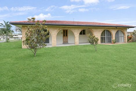 1 Bath Ave, Ooralea, QLD 4740