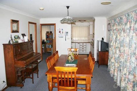 Property photo of 1 Todd Place Orange NSW 2800