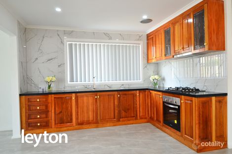 Property photo of 19 Bailey Court Springvale VIC 3171