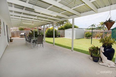 23 Lapoinya Cres, Warana, QLD 4575