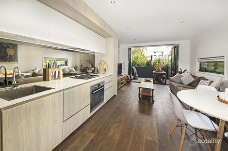 Property photo of 2/17 Ellesmere Road Windsor VIC 3181