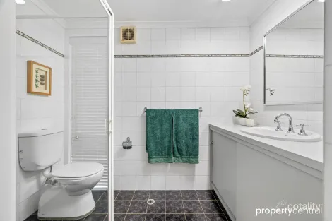 Property photo of 17 The Sanctuary Drive Leonay NSW 2750