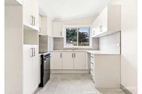 Property photo of 20 Highland Road Peakhurst NSW 2210