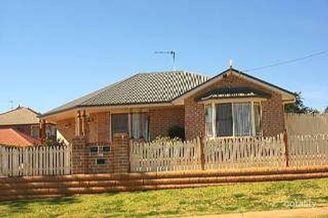 422 Hume St, Centenary Heights, QLD 4350