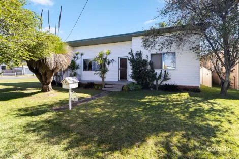 6 Sixth Ave, Stuarts Point, NSW 2441