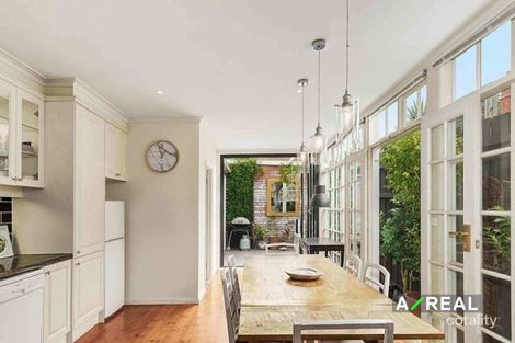 Property photo of 2 Hornby Street Windsor VIC 3181
