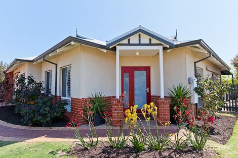 5 Waterside Cres, Gwelup, WA 6018