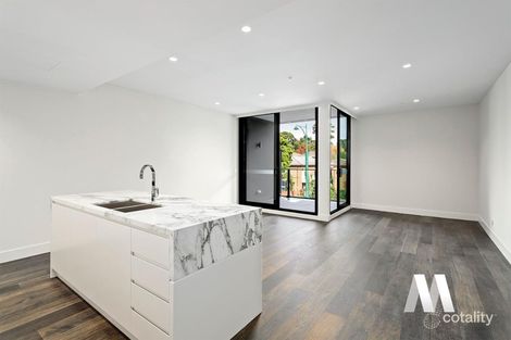 Property photo of 204/801 Whitehorse Road Mont Albert VIC 3127