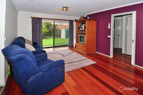 Property photo of 23 Longhurst Crescent Hillside VIC 3037