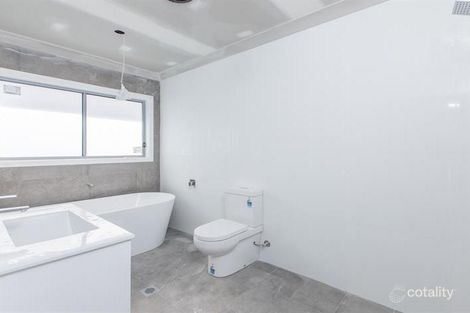 Property photo of 1/48 Yellow Rock Road Tullimbar NSW 2527