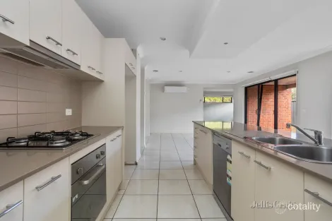 Property photo of 51 Pankhurst Promenade Point Cook VIC 3030