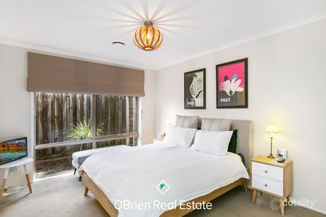 Property photo of 26 Collins Crescent Berwick VIC 3806