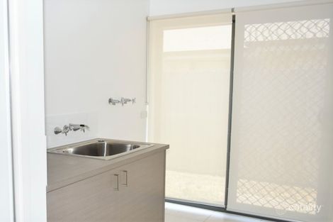 Property photo of 1/13 Moreton Drive Rural View QLD 4740