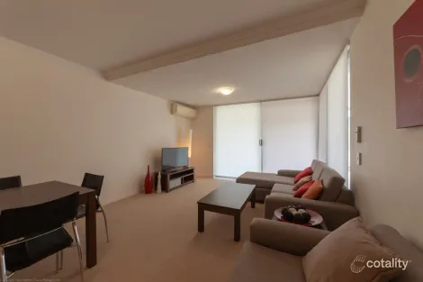Property photo of 113/95 Clarence Road Indooroopilly QLD 4068