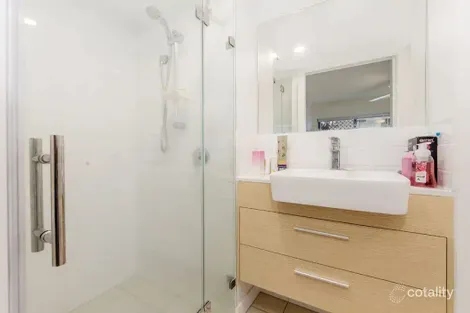 Property photo of 106/26 Macgroarty Street Coopers Plains QLD 4108