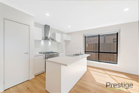 Property photo of 31 Greenwich Drive Berwick VIC 3806