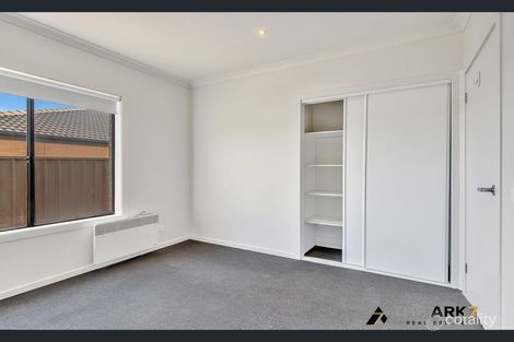 Property photo of 47 Marble Drive Cobblebank VIC 3338