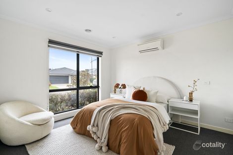 Property photo of 7 Fowler Place Aintree VIC 3336