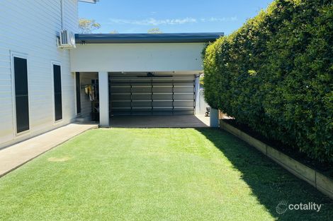 Property photo of 21 Lighthouse Drive Boyne Island QLD 4680