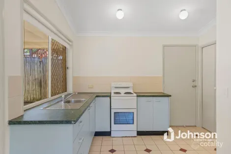 Property photo of 37 Barrinia Manly QLD 4179