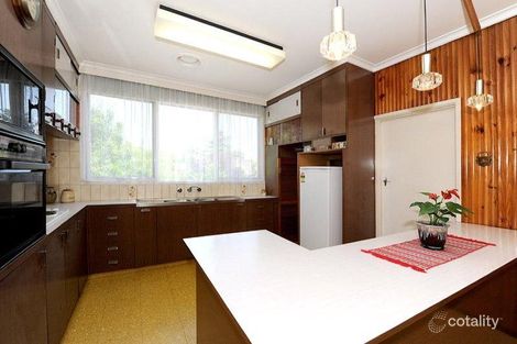 Property photo of 33 Surrey Road Mount Waverley VIC 3149