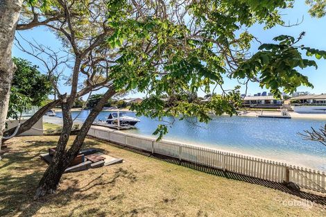 73 Markeri St, Mermaid Waters, QLD 4218