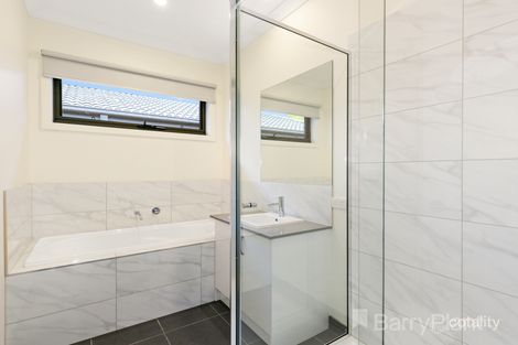 Property photo of 16 Aminga Court Croydon VIC 3136