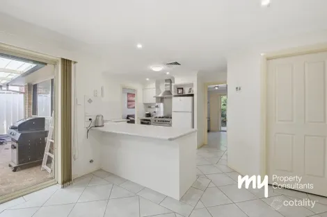 Property photo of 7 Hibertia Place Mount Annan NSW 2567