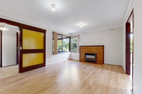 Property photo of 15 Gore Rise Endeavour Hills VIC 3802