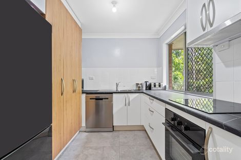 Property photo of 13 Jackson Court Dinmore QLD 4303