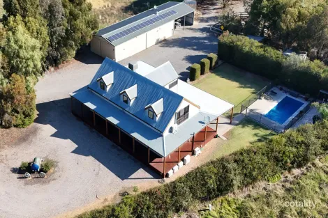 Property photo of 24 Coxon Avenue Numurkah VIC 3636