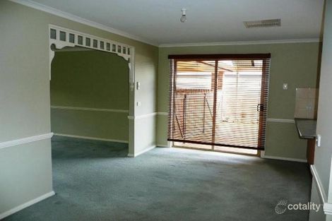 Property photo of 11 Flag Place West Wodonga VIC 3690