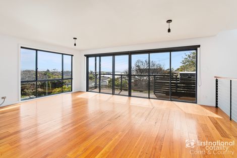 Property photo of 3 Flinders Avenue Kiama Downs NSW 2533