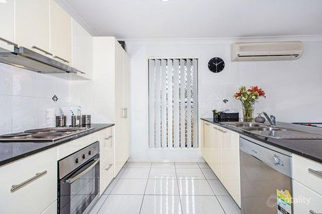 Property photo of 13 Wallaman Close Waterford QLD 4133