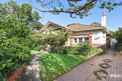 Property photo of 202 Hawthorn Road Caulfield North VIC 3161