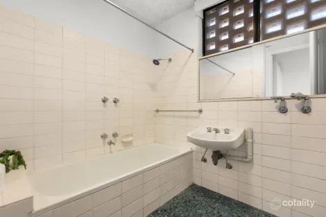 Property photo of 13/313 Beaconsfield Parade St Kilda West VIC 3182