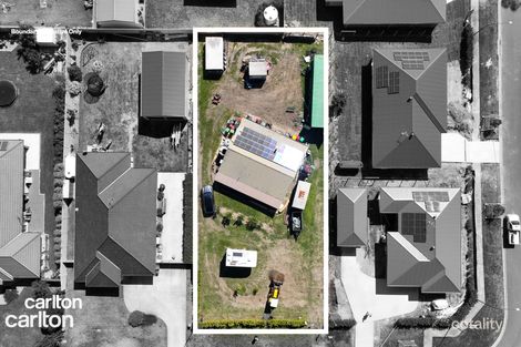 24 Azalea St, Colo Vale, NSW 2575