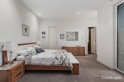 Property photo of 11 Garden Street Hawthorn East VIC 3123